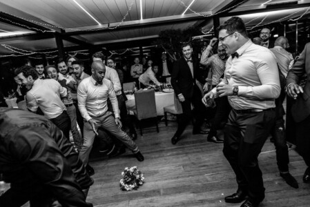 lancé de bouquet du marié