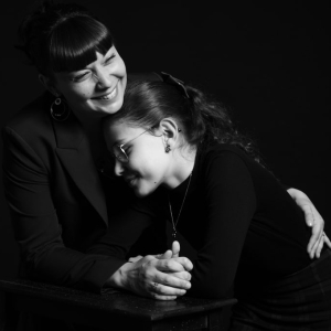 Mère et fille en studio